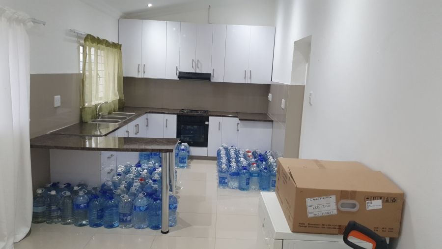 To Let 1 Bedroom Property for Rent in Bluff KwaZulu-Natal