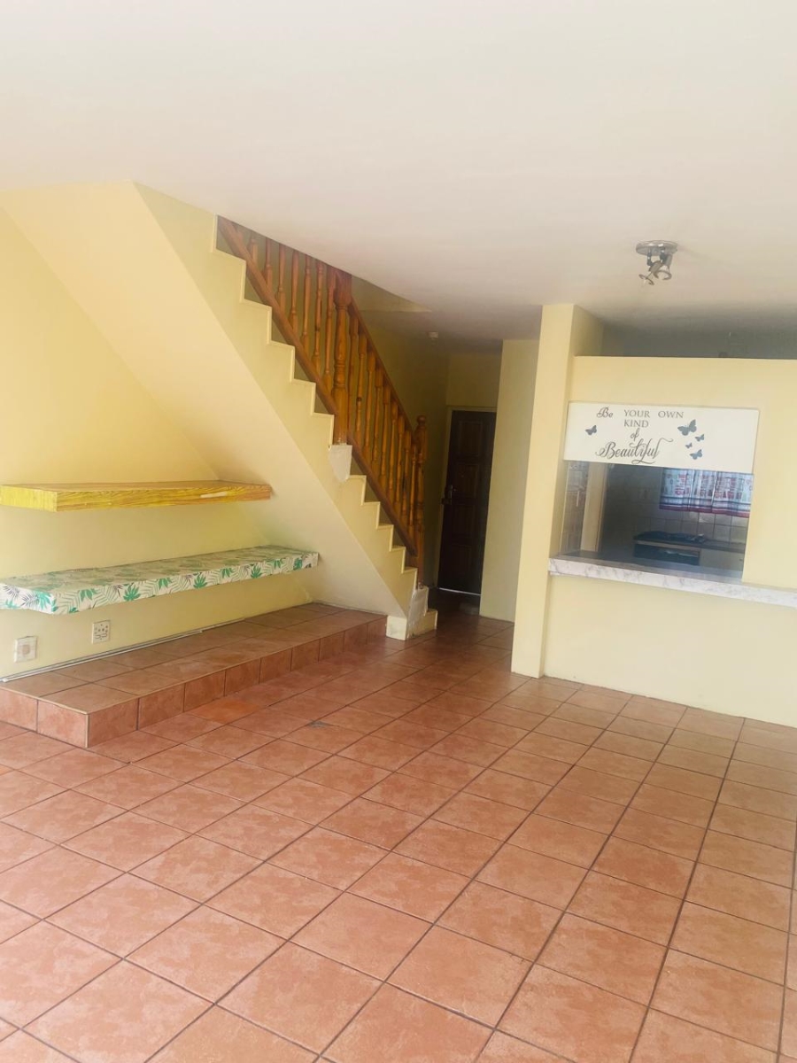 To Let 2 Bedroom Property for Rent in Bulwer KwaZulu-Natal
