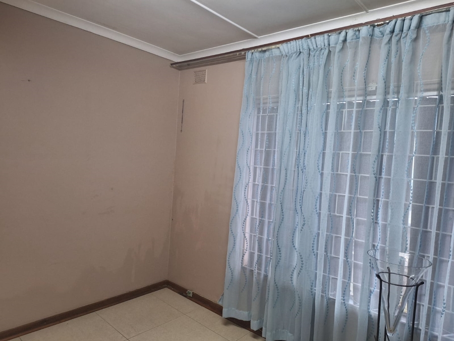 3 Bedroom Property for Sale in Raisethorpe KwaZulu-Natal