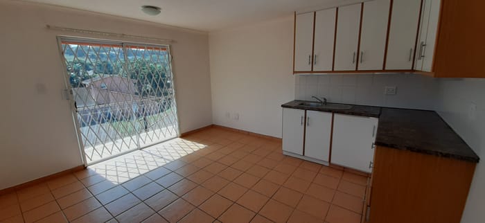1 Bedroom Property for Sale in Sunningdale KwaZulu-Natal