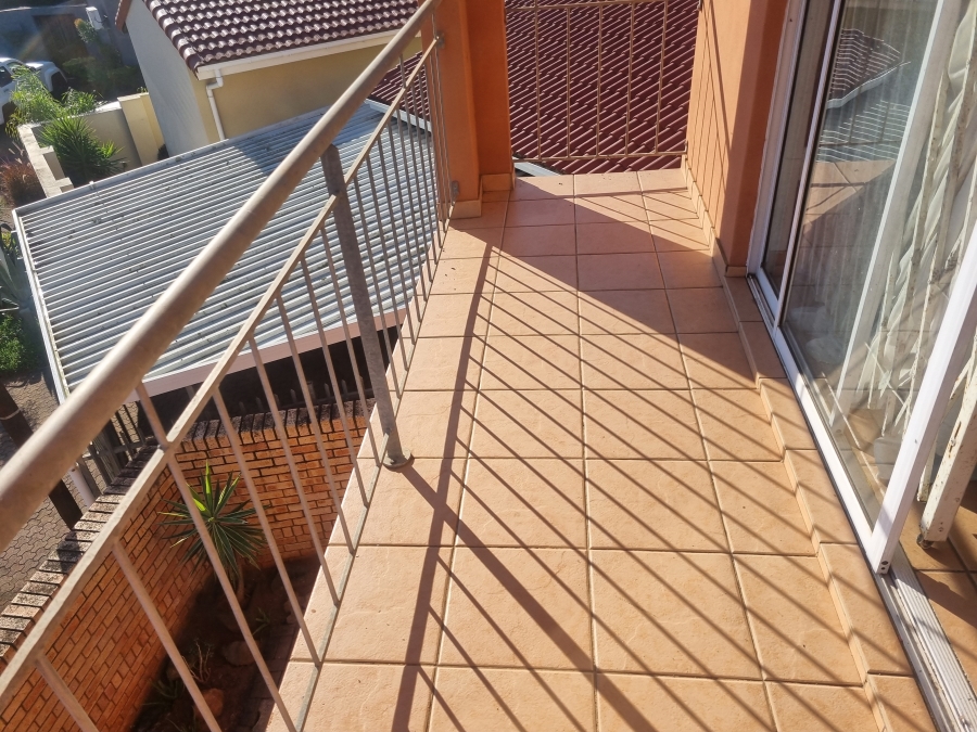 1 Bedroom Property for Sale in Sunningdale KwaZulu-Natal