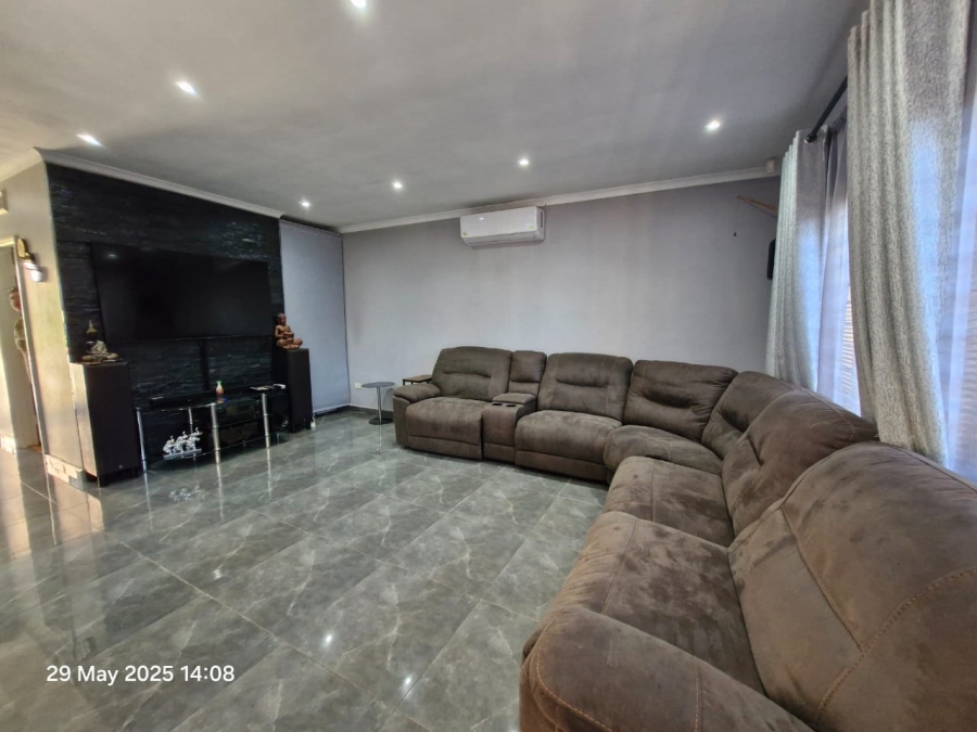 3 Bedroom Property for Sale in Malvern KwaZulu-Natal