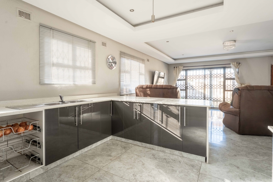 3 Bedroom Property for Sale in Umlazi G KwaZulu-Natal