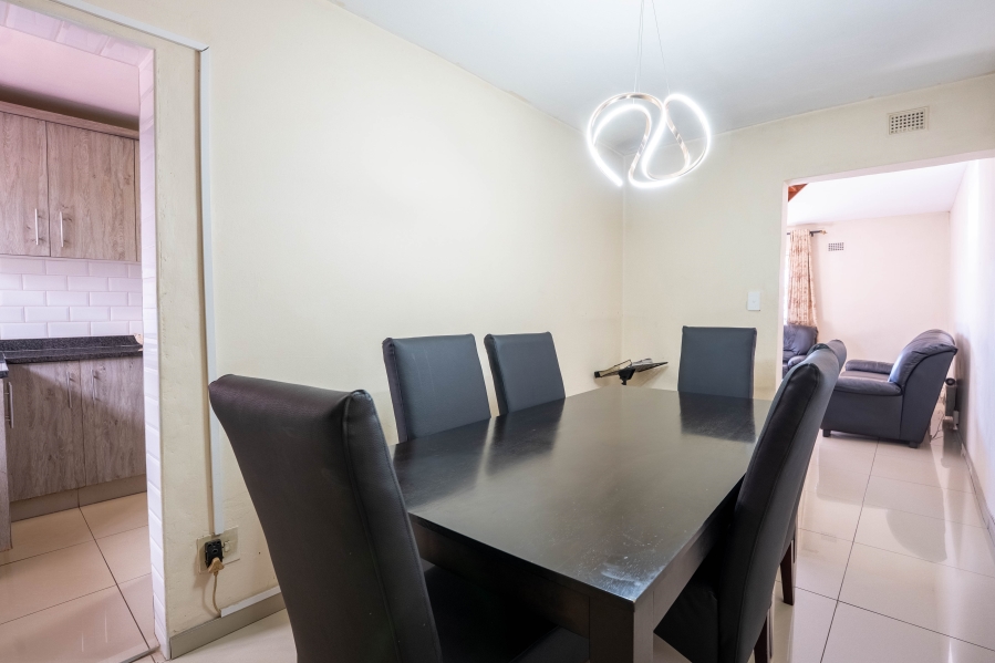 2 Bedroom Property for Sale in Lotus Park KwaZulu-Natal
