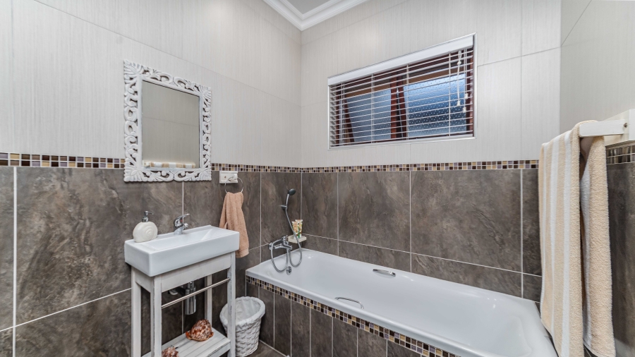 4 Bedroom Property for Sale in Zinkwazi Beach KwaZulu-Natal