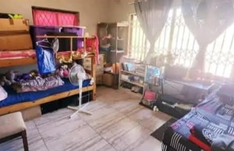 5 Bedroom Property for Sale in Southport KwaZulu-Natal