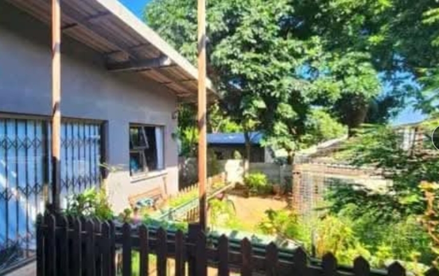 5 Bedroom Property for Sale in Southport KwaZulu-Natal