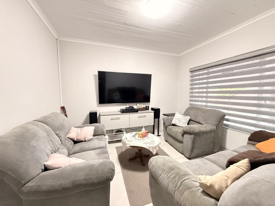 3 Bedroom Property for Sale in Huttenheights KwaZulu-Natal