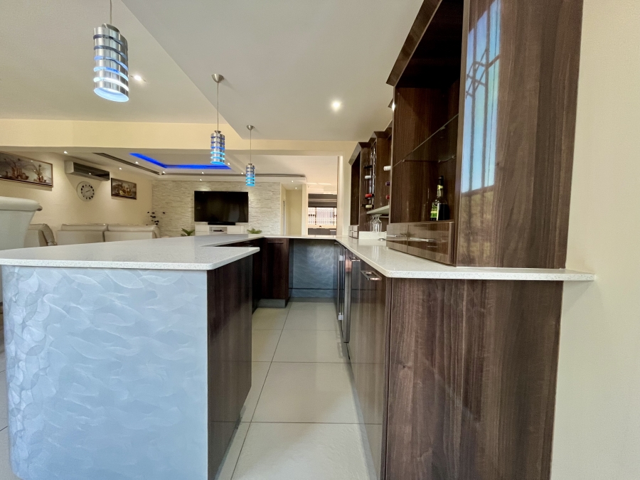 4 Bedroom Property for Sale in Ballito Central KwaZulu-Natal