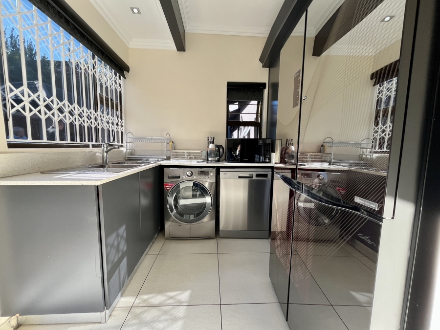 4 Bedroom Property for Sale in Ballito Central KwaZulu-Natal