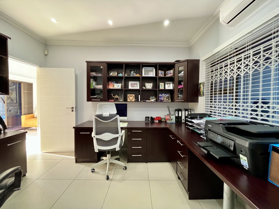 4 Bedroom Property for Sale in Ballito Central KwaZulu-Natal