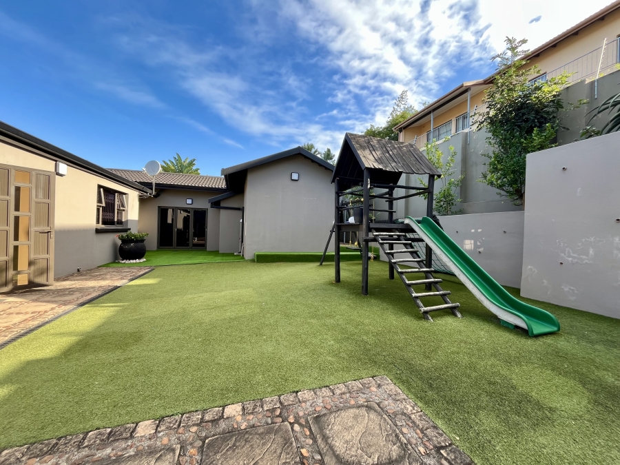 4 Bedroom Property for Sale in Ballito Central KwaZulu-Natal