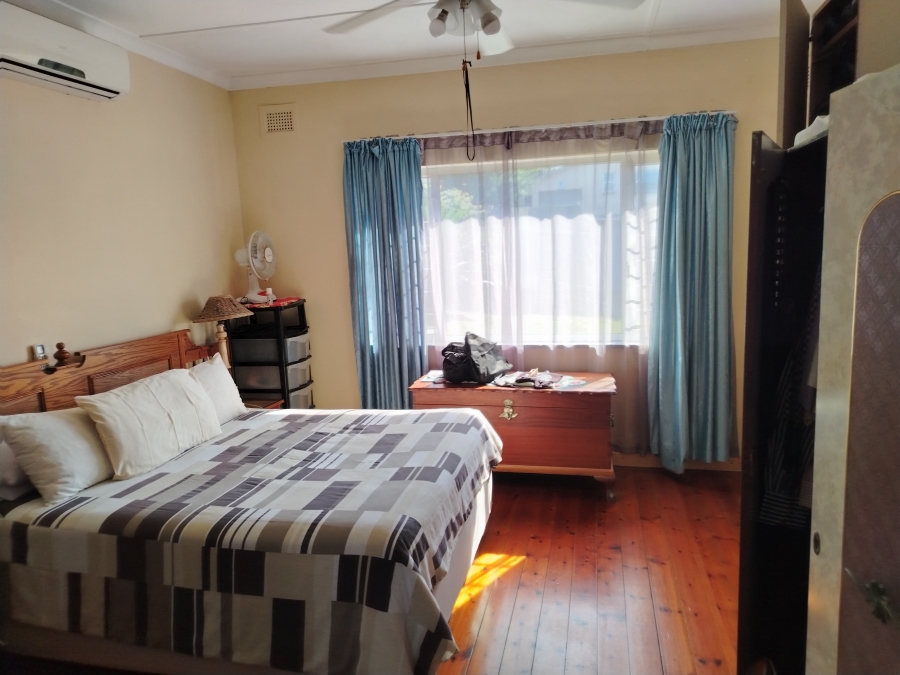 3 Bedroom Property for Sale in Ocean View KwaZulu-Natal