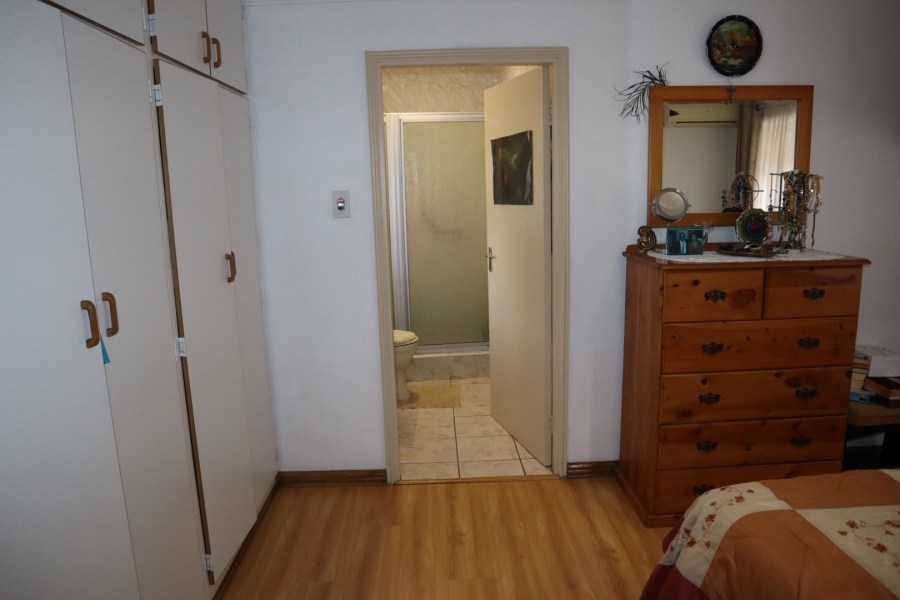 2 Bedroom Property for Sale in Pinetown KwaZulu-Natal