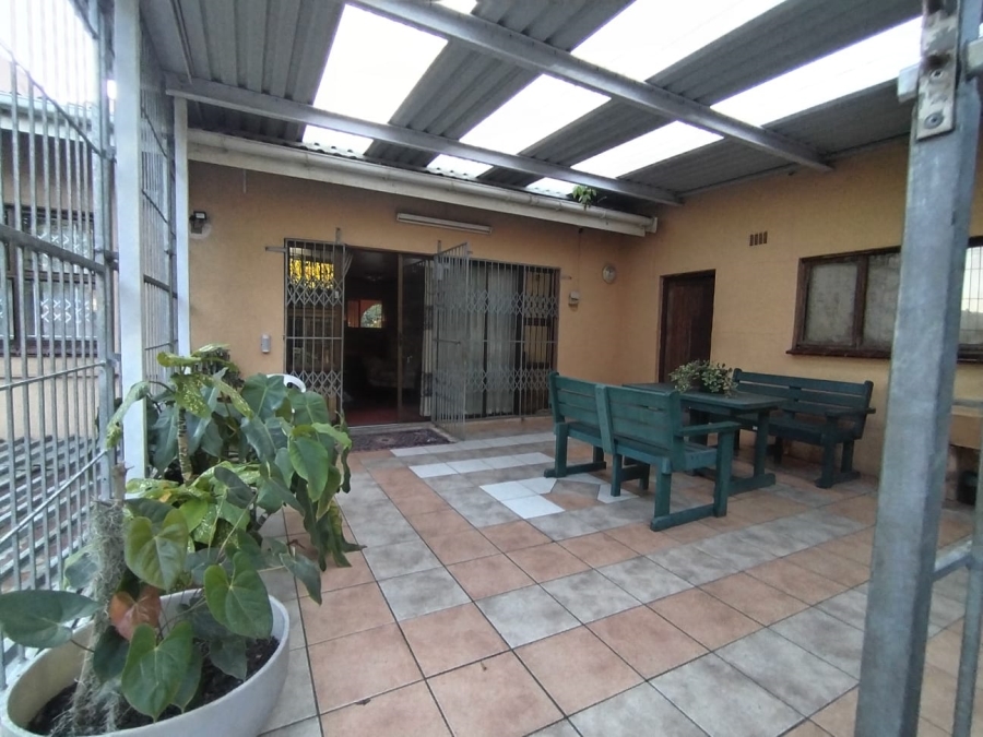 6 Bedroom Property for Sale in Hazelwood KwaZulu-Natal