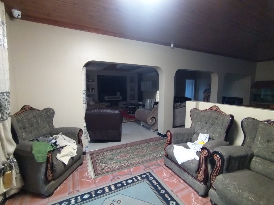 6 Bedroom Property for Sale in Hazelwood KwaZulu-Natal