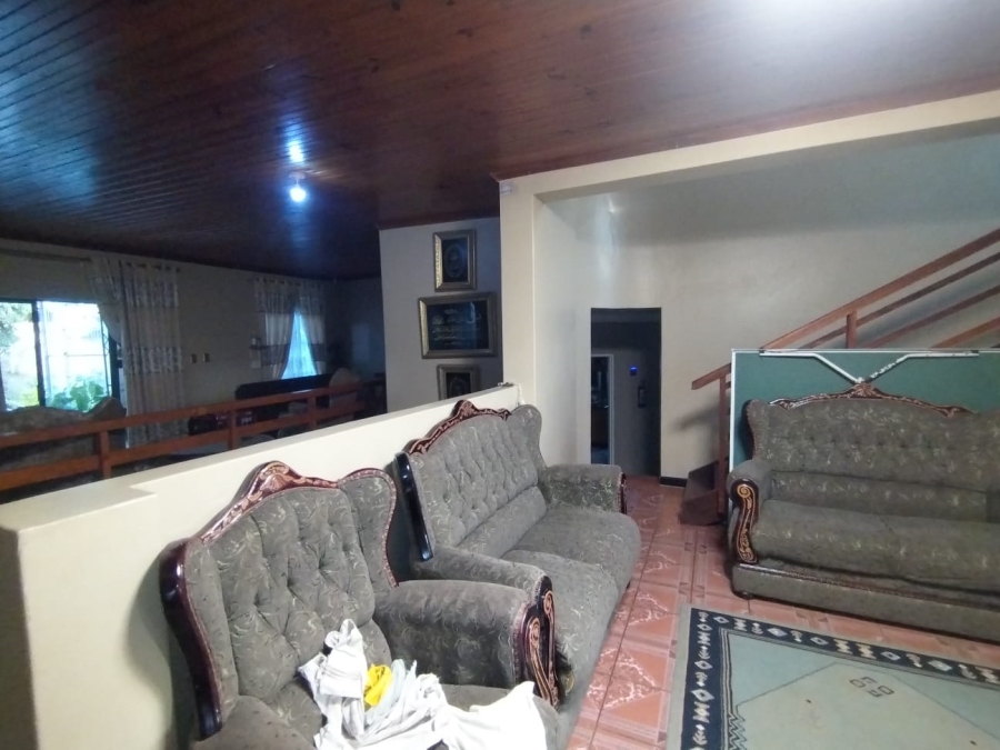 6 Bedroom Property for Sale in Hazelwood KwaZulu-Natal
