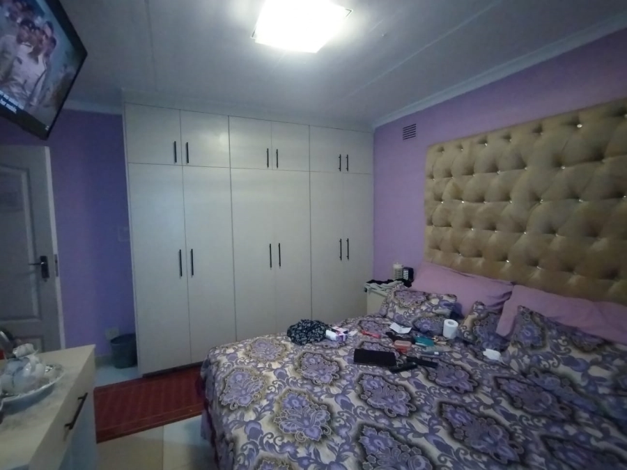 6 Bedroom Property for Sale in Hazelwood KwaZulu-Natal