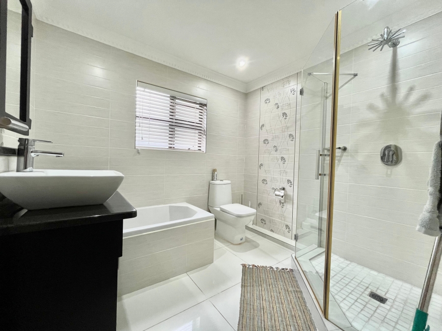3 Bedroom Property for Sale in Westbrook KwaZulu-Natal
