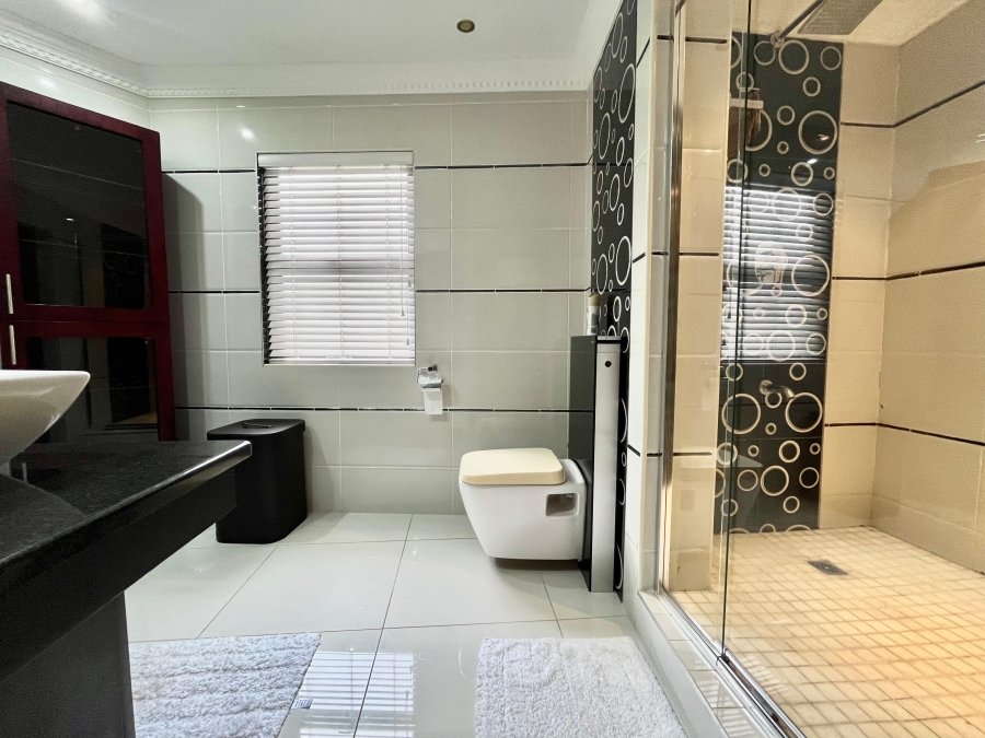 3 Bedroom Property for Sale in Westbrook KwaZulu-Natal