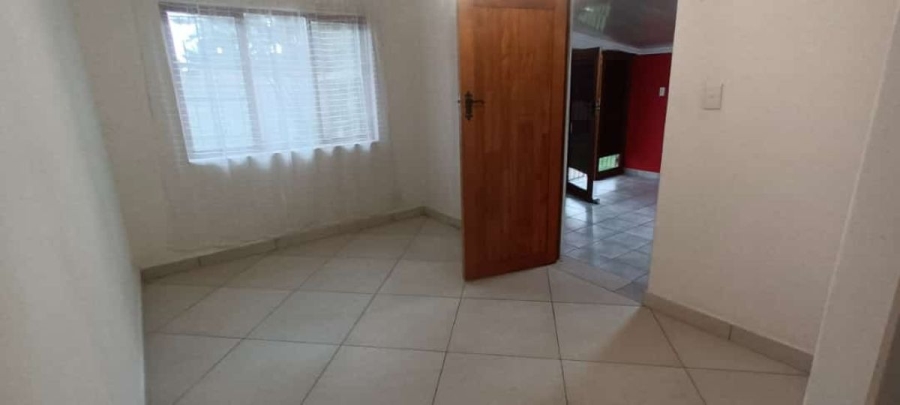 To Let 2 Bedroom Property for Rent in Bluff KwaZulu-Natal
