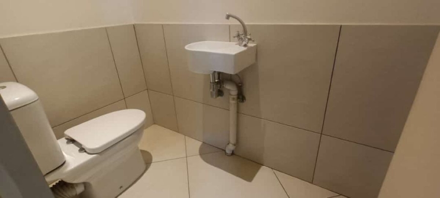 To Let 2 Bedroom Property for Rent in Bluff KwaZulu-Natal