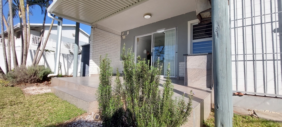 To Let 2 Bedroom Property for Rent in Shelly Beach KwaZulu-Natal