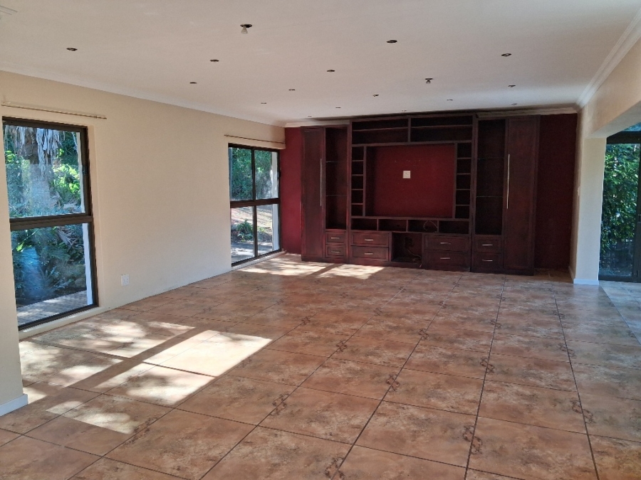 To Let 6 Bedroom Property for Rent in Everton KwaZulu-Natal
