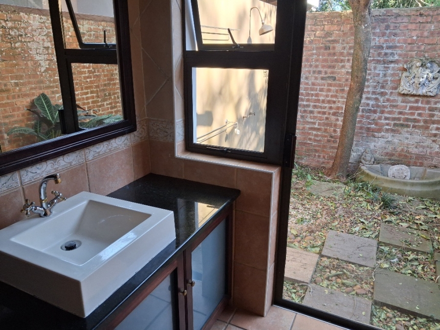 To Let 6 Bedroom Property for Rent in Everton KwaZulu-Natal