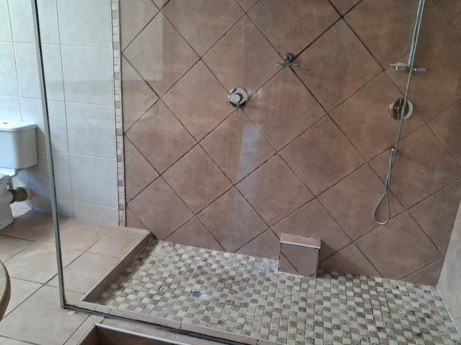 To Let 6 Bedroom Property for Rent in Everton KwaZulu-Natal