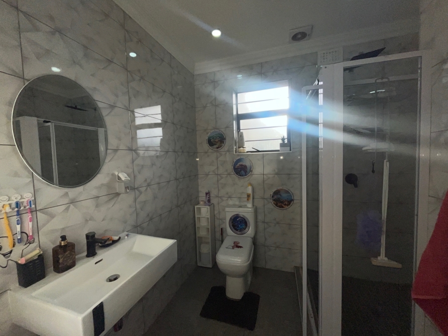 3 Bedroom Property for Sale in Glenwood KwaZulu-Natal