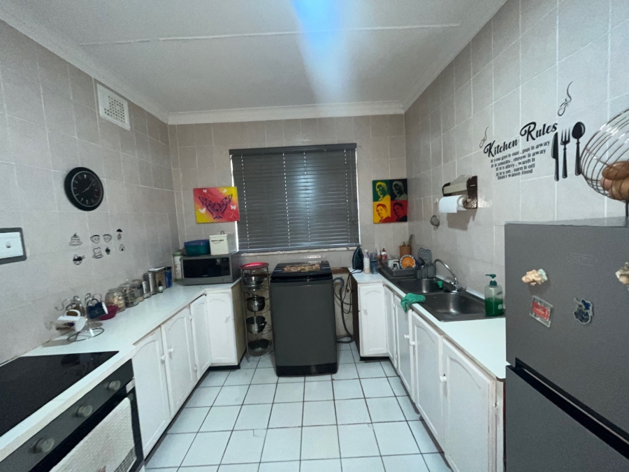 3 Bedroom Property for Sale in Glenwood KwaZulu-Natal