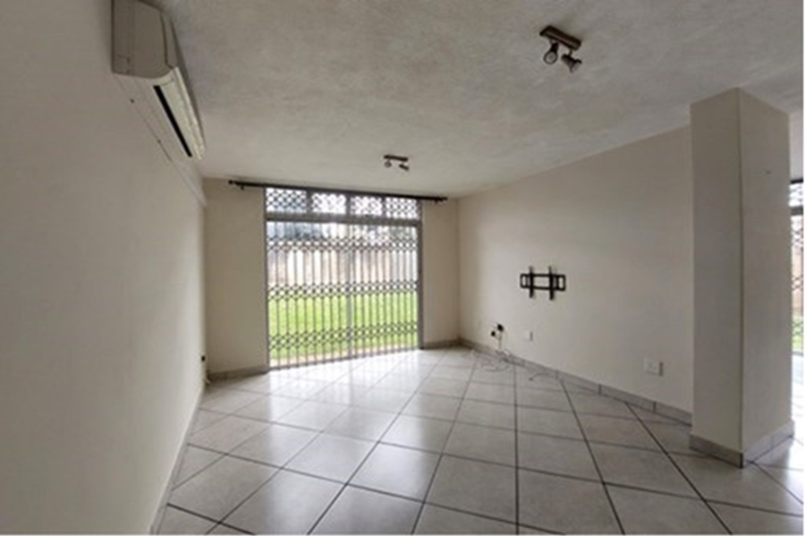 To Let 3 Bedroom Property for Rent in Meer En See KwaZulu-Natal