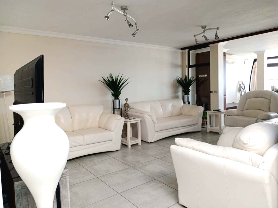 3 Bedroom Property for Sale in Margate KwaZulu-Natal