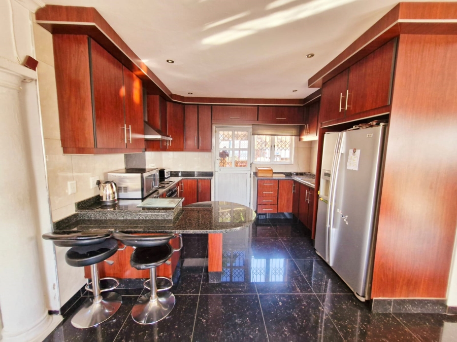 4 Bedroom Property for Sale in Dawncrest KwaZulu-Natal