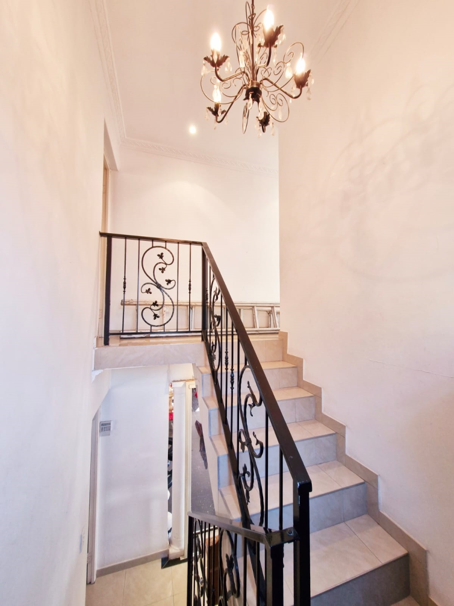 4 Bedroom Property for Sale in Dawncrest KwaZulu-Natal
