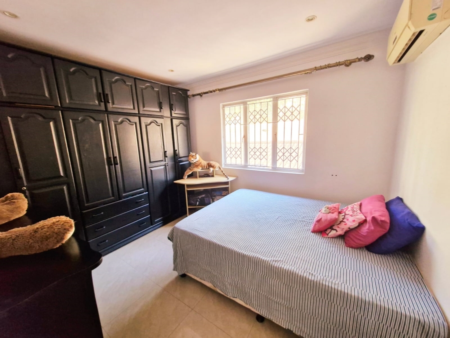 4 Bedroom Property for Sale in Dawncrest KwaZulu-Natal