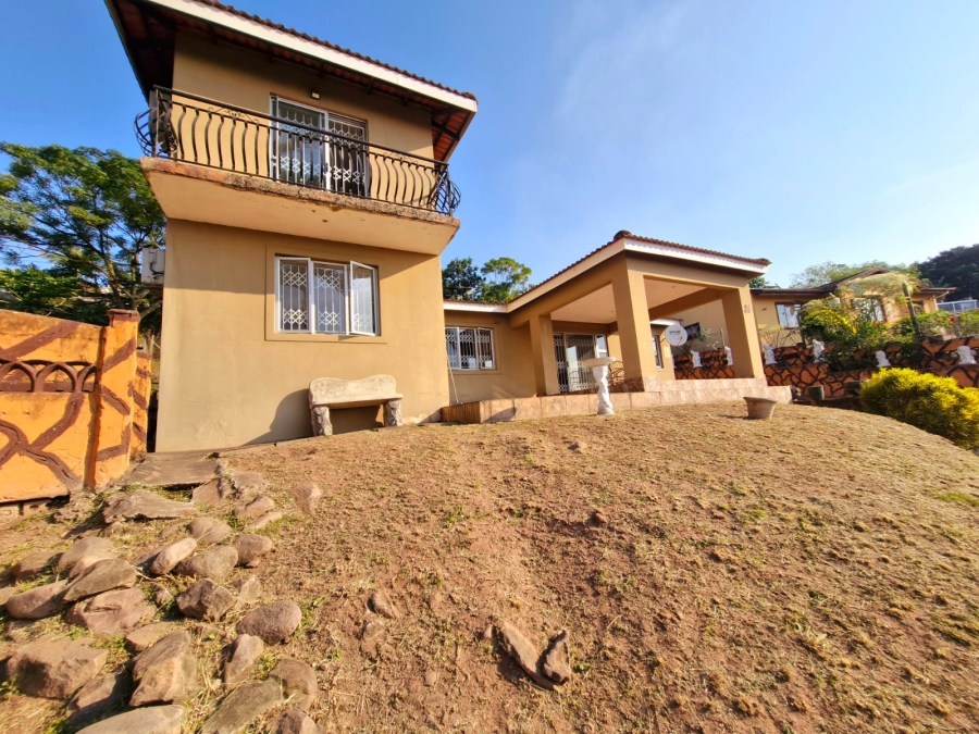 4 Bedroom Property for Sale in Dawncrest KwaZulu-Natal