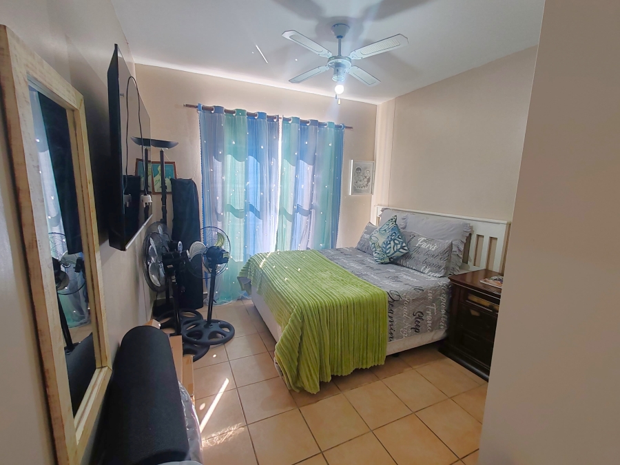 To Let 3 Bedroom Property for Rent in Lawrence Rocks KwaZulu-Natal