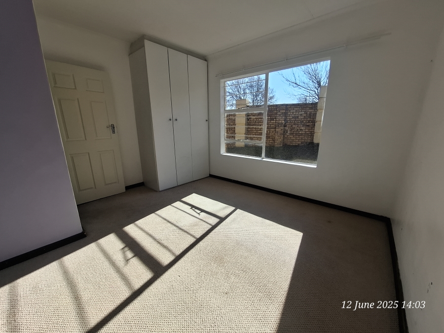 2 Bedroom Property for Sale in Signal Hill KwaZulu-Natal