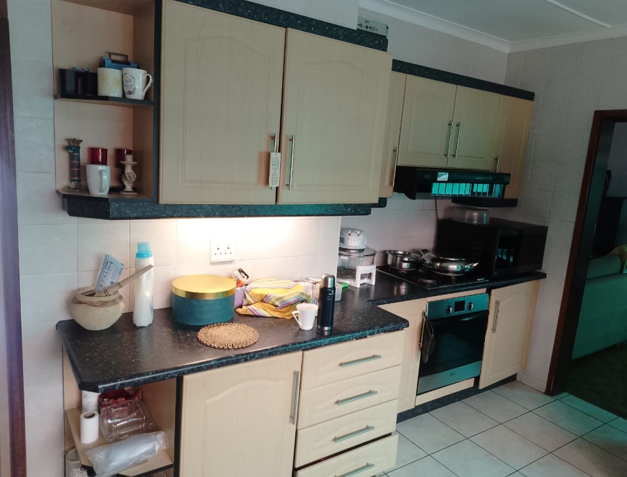 3 Bedroom Property for Sale in Glenwood KwaZulu-Natal