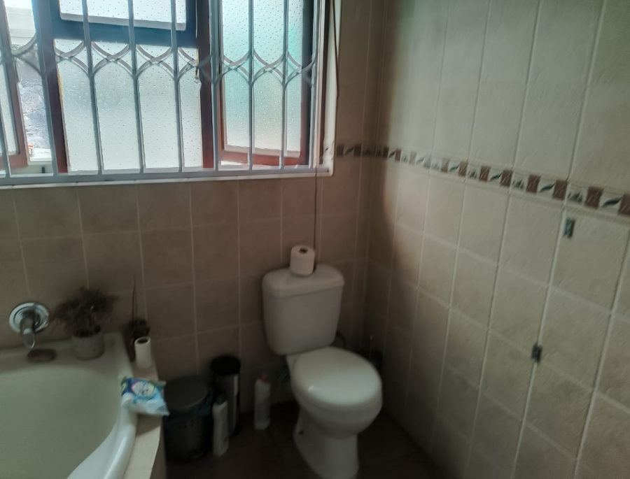 3 Bedroom Property for Sale in Glenwood KwaZulu-Natal