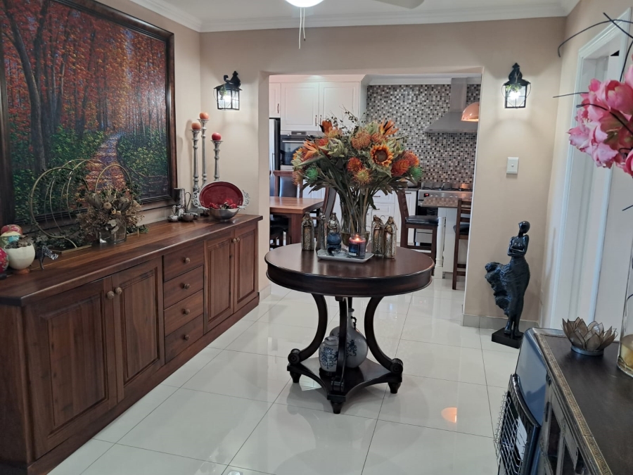 4 Bedroom Property for Sale in Ballito Central KwaZulu-Natal