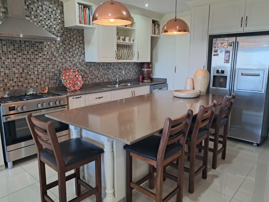 4 Bedroom Property for Sale in Ballito Central KwaZulu-Natal