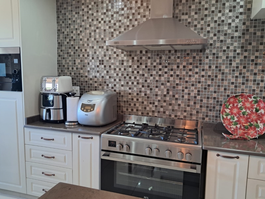 4 Bedroom Property for Sale in Ballito Central KwaZulu-Natal