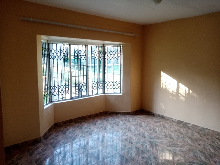 4 Bedroom Property for Sale in Mount Vernon KwaZulu-Natal