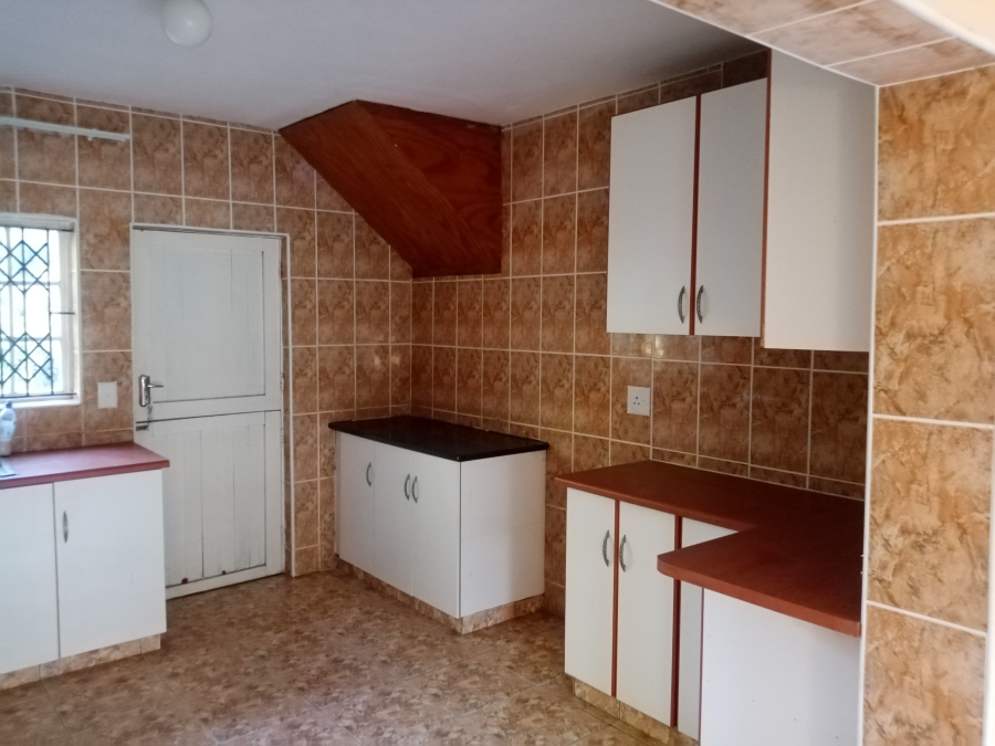 4 Bedroom Property for Sale in Mount Vernon KwaZulu-Natal