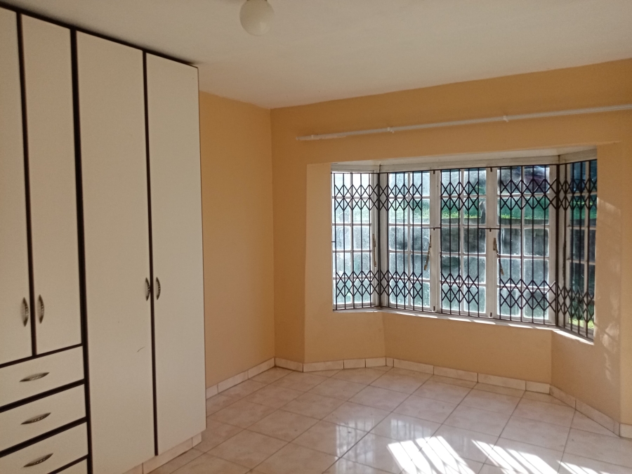 4 Bedroom Property for Sale in Mount Vernon KwaZulu-Natal