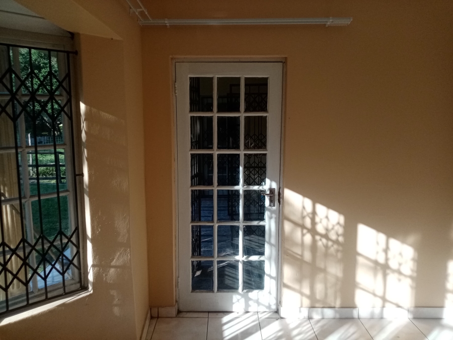 4 Bedroom Property for Sale in Mount Vernon KwaZulu-Natal