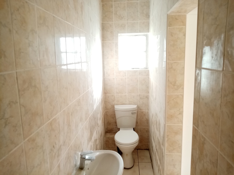 4 Bedroom Property for Sale in Mount Vernon KwaZulu-Natal